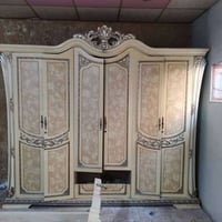 غرفة نوم ايطالي • ٤ قطع • ٦ بيبان