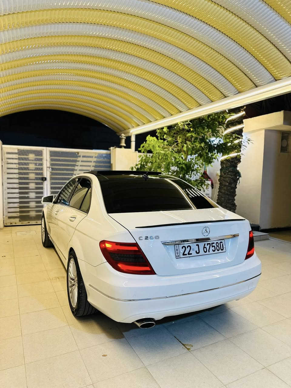 Mercedes-Benz C200 2012
-------------------------------------

#السعر : 134$ وبيه مجال بسيط

#رقم الهاتف :*********** /*********** 

#رقم السيارة : اربيل  

مكان السيارة : واسط/العزيزية 

-------------------------------------

سلام عليكم 

 للبيع  مارسيدس C200 موديل 2012 رقم اربيل سيارة خليجية   وكاله اربيل مكفولة بدون ضربة بيه صبغ قطعتين بدون دواخل سيارة فول مواصفات 

1_ بصمة تشغيل + ابواب 

2_محرك  +كير  مكفولات ⁦⚔️⁩

3_تبريد قطعتين+ثلاجة⁦❄️⁩

4_كروز سرعة🔒 

5_ داخل مشمشي بلادي ⚔️⁩

6_مراية داخلية+جانبة عاكسة ⁦🔍

7_تحكم ستيرن ⁦⚔️⁩

8_مري شفط 

9_انظمة قيادة  +سبورت + طبيعي 

10_انارة ترحيب💡 خارجية وداخلية ⁦⚔️⁩

11_شاشة اعطال

12ستيرن كهرباء  

13_ويل 17 بلادي +تخم تاير جديد   💡

14_جام اخضر ⚔️⁩ 

15_صدر امامي خلفي جديد

16_بردات خلفي 3 

17 دركة حرف D

18_لايت داينمك LED 

19_كشنات كهرباء +خزن ذاكرة 

20_بانوراما 

21_حساسات امامي خلفي 

22_كاميرا خلفية   

 

-------------------------------------

