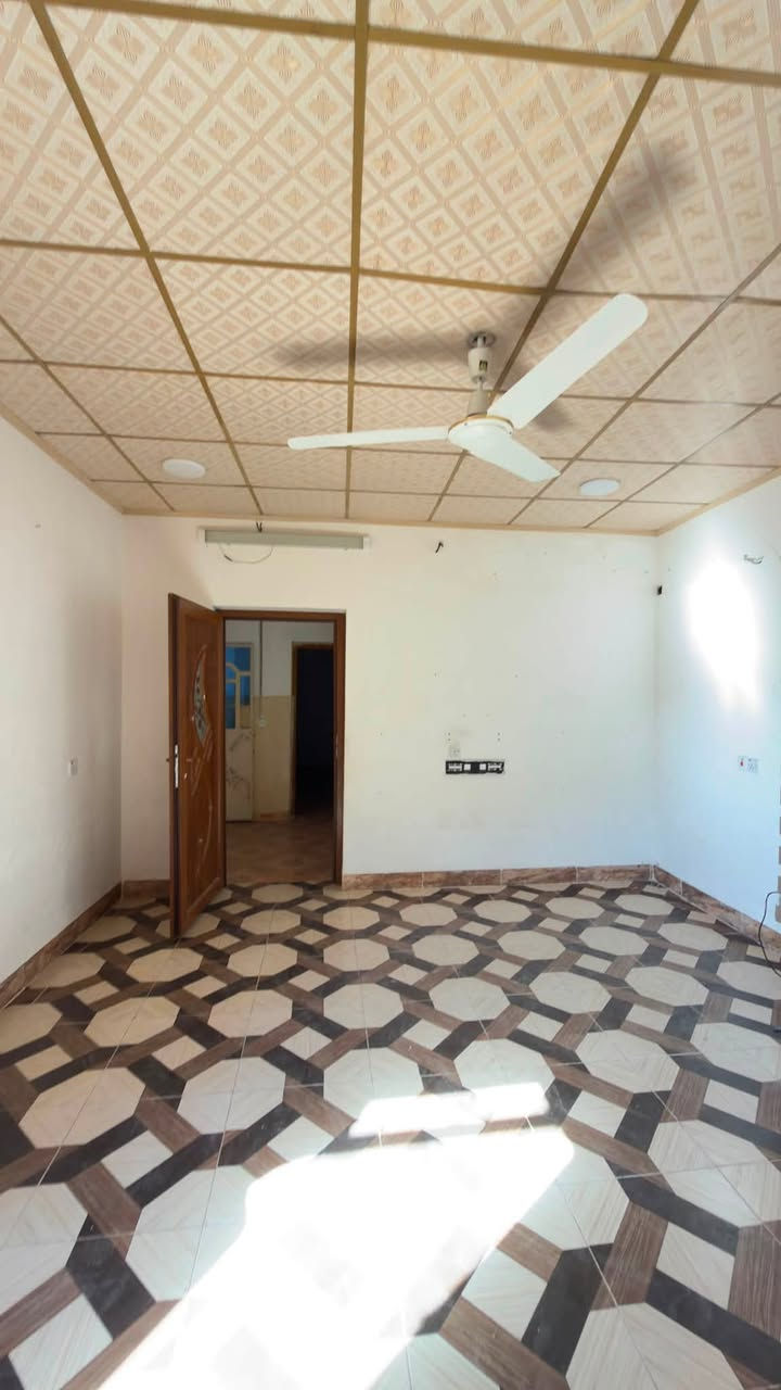 #دار للبيع مساحة 100متر 

#مواصفات غرفه نوم استقبال هول مطبغ صحيات 
سيراميك سقف ثانوي 

#الجنس العقار زراعي 

#خدمات ماء كهرباء خط مولد شارع صب

#العنوان ديالى خانقين بانميل 

#السعر مناسب 22مليون 

#اتصال مكتب علي الوندي للعقارات ومقاولات 

***********
