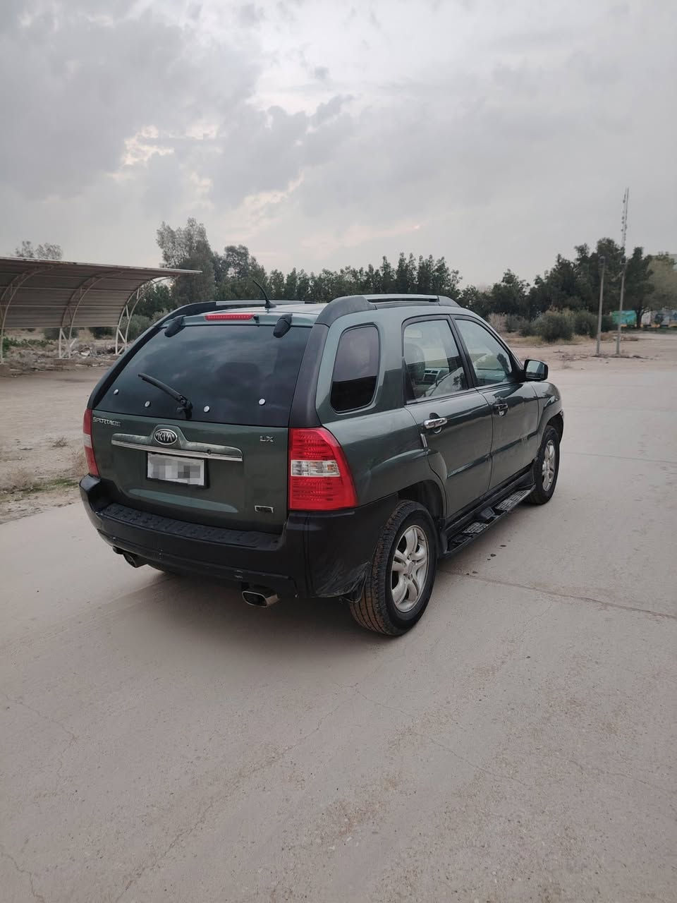 السلام عليكم
كيا سبورتج موديل 2007  أمريكي سيارة مال بيت ونظيفة كلش محرك 2700 6 سلندر وماشية 145 سيارة بحالة ممتازة.. وكلشي بيه شغال من كهربائيات وتبريد وكير ومكينة.. بيها جراد قليل بالسقف.. وما بيها صبغ.. 
والسعر 100 $ وبيه مجال للشراي
والاتصال على الرقم ***********
واتساب ***********
