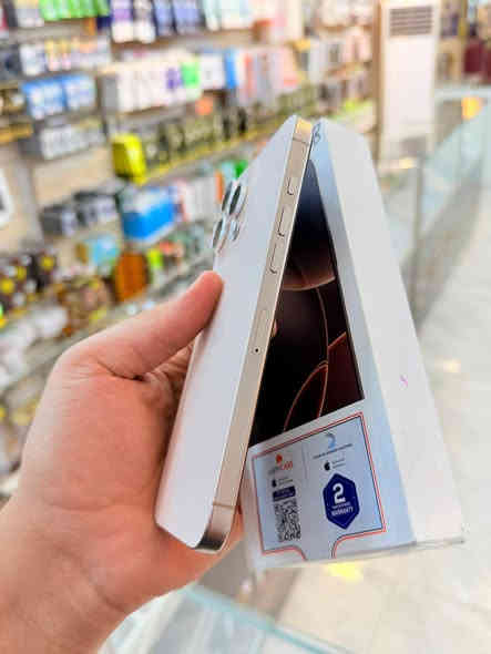 ايفون 16 برو ماكس ذاكره 1 تيرا يعني الف كيكه بطاريه 99 يعني جديد نضافه 90‎%‎ كامل ملحقاته وتر بروف فحص حاسبه كله نورمال يعني ممبدل بي شي شرط تفحص بالوكاله نموذج M الأصلي ✌️
لون مميز  متوفر توصيل بشروط اوليه و تاخذه ضمان 5 ايام اي مشكله او عطل من المركز 
السعر مليون و 650 الف سعر دمار 
العنوان بغداد البياع شارع 20 مقابيل علي العناب او الشيف السوري مركز الهاتف لاصلي 
📞📞***********
📞📞***********
