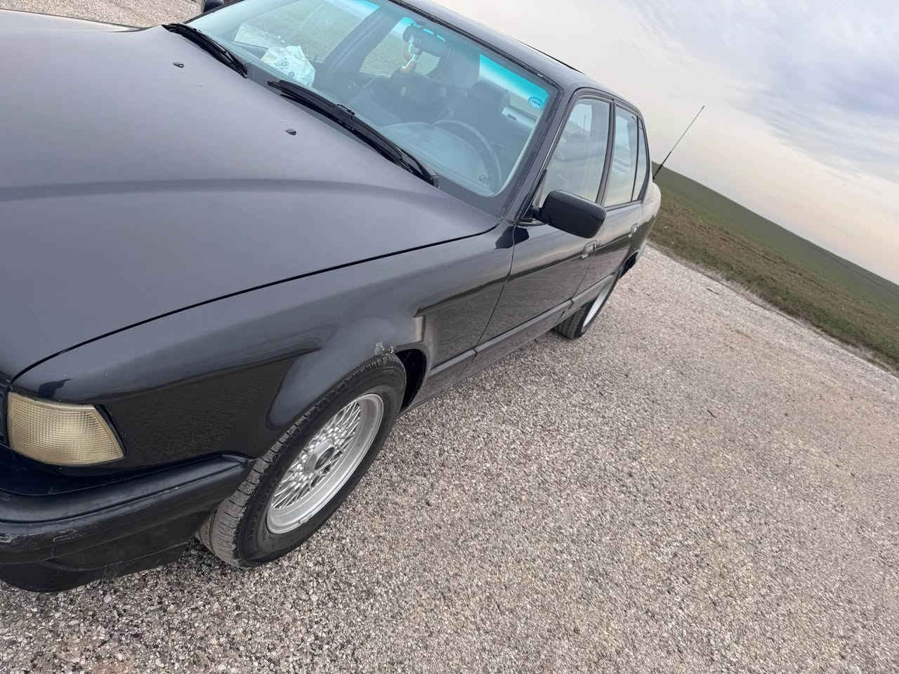 Bwm موديل1990
رقم جديد
سنويه جديده
هزه لغاية شهر الرابع
 غرامات لا يوجد
كير اوتوماتيك
للاستفسار 
*********** دهوك, العراق
