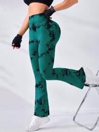 ملابس • بضاعة اصليه • شقلاوه