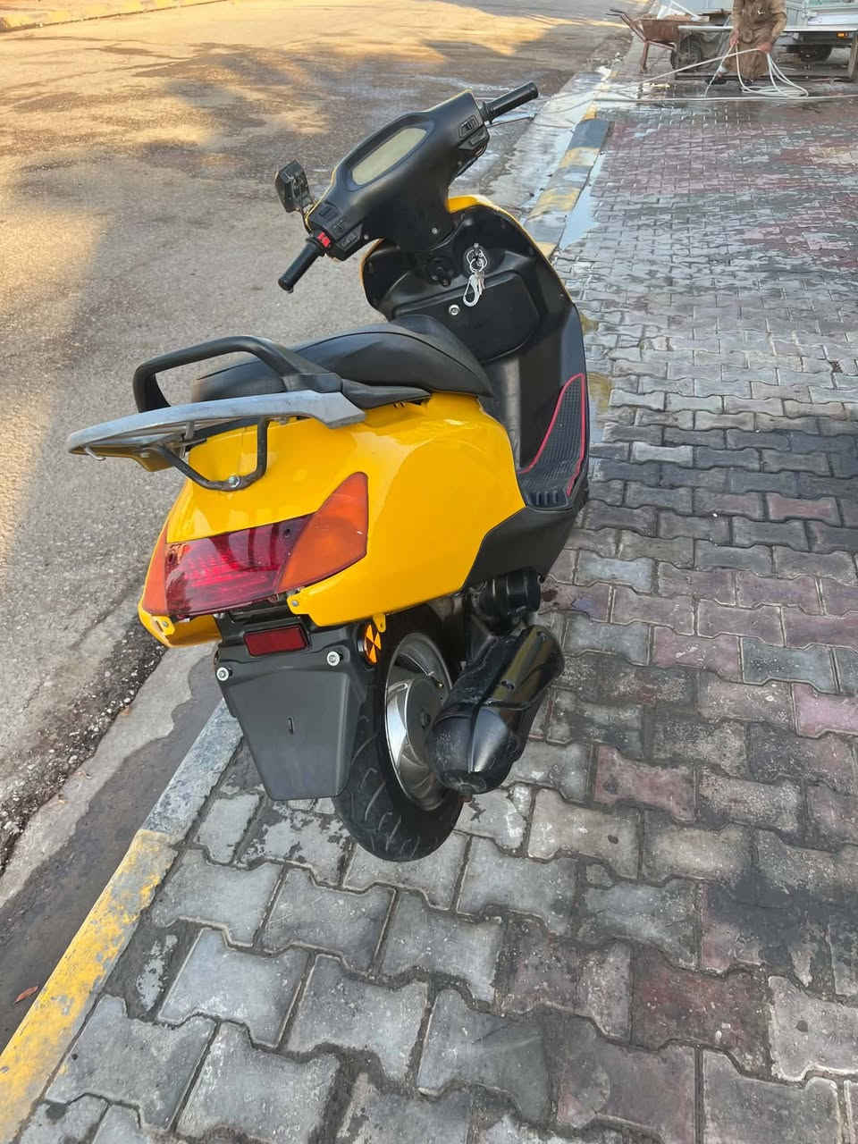 سلام عليكم دراجه سبيسي للبيع ماليزي دراجه نضيفه خير من الله مستعجل علابيعتها الدراجه مجفته تجفيت مكفول  رقم راعيها ***********
