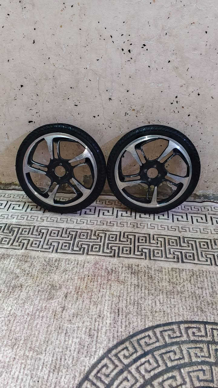 قطع غيار للبيع مال كرسي كهربائي والله اغراض جدا شغالات//***********
