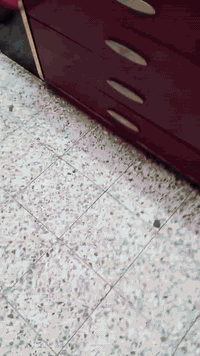 سلام عليكم غرفه نوم البيع مكان بغداد الحسينيه راشديه السعر 600وبيها مجال اتصال ع الرقم ***********
