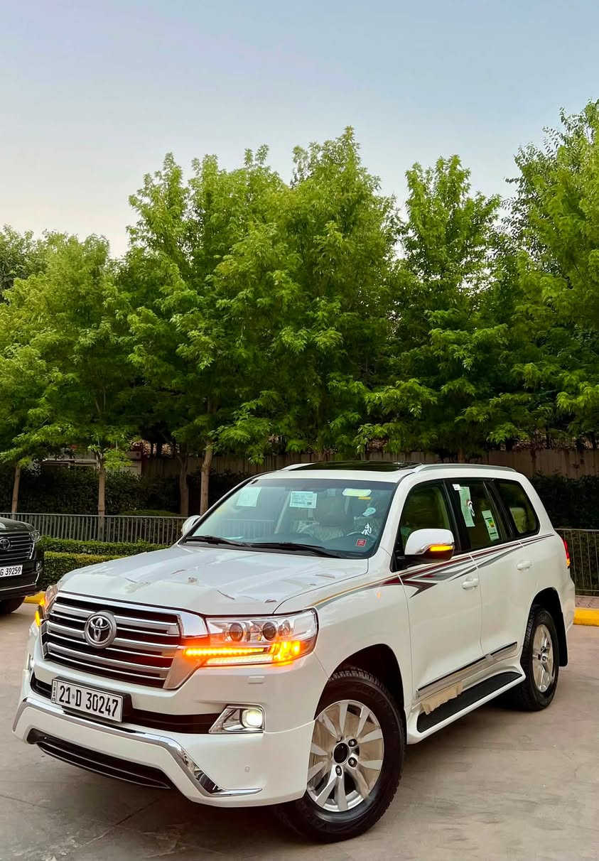 toyota land crusir_2018_  وايت ديشن
🧿سیارە بل کارتون ماشااللە🧿
اللَّهُمَّ صَلِّ عَلَى مُحَمَّدٍ وَعَلَى آل مُحَمَّدٍ

🔷 ملاحظه سياره ماشاالله نفص ماكو زيرو
🔷لاند كروزر (٢٠١٨) وايت ديشن 
🔷سياره حتا سبير ما نزل 
🔷سياره (وايت ديشن درجه اولا )
🔷ماشيه 67000 الف كيلو سياره تجديد اولا مره، شرط فحس شریکە

🔷تويتا لاندكروز موديل (٢٠١٨) وايت ديشن
🔷سياره مواصفات (GXR)وايت ديشن اصلي
🔷 (٦)سلندر __ حجم محرك (٤٠٠٠)     
🔷ماشيه (67) الف كيلو شرط شرط 
🔷سياره مكفول كفاله عامه _ بدون صبغ
بدون بارد بدون مفتوح حيل نظيف جديد

🔷سياره گير محرك بشرت مامفتوح كل بشرت
🔷داخل دیزاینو 
🔷4 اطارات و ويل جديد شريكه شرط
🔷سياره داخل بيجي كوشنات جلد 
🔷كامل غه راض مال شريكه موجود حتا عرضيا مامفتوح لوك لوك 

🔷مواصفات سياره 
(بصمه .. الانزلاق .. كشن جلد  .. ثلاجه ..  زينون .. هواء مزدوج .. نيظام ايكو ..
حساسيه الديك الموخره مرايات .. فتحه ..
تشغيل عن بعد ..  باب بصمه )

🔷سنويه هزه كل جديد مباشر حول
سنويه حتا ٢٠٣١ جديد مباشر حول

🔷• نظافه ١٠٠٪ كامل سيرڤس بدون نقص 

🔷مكان سليمانيه
🔷سعر (٤٧٣$)
🔷رقم . ***********
