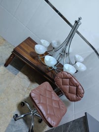 ثريه وطبله زان وكرسي عله اول تم ١٠٠ الف 07755005005