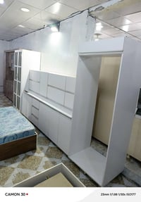 MDF يدوي • طول ٤٫٢م • فاترينة زجاج
