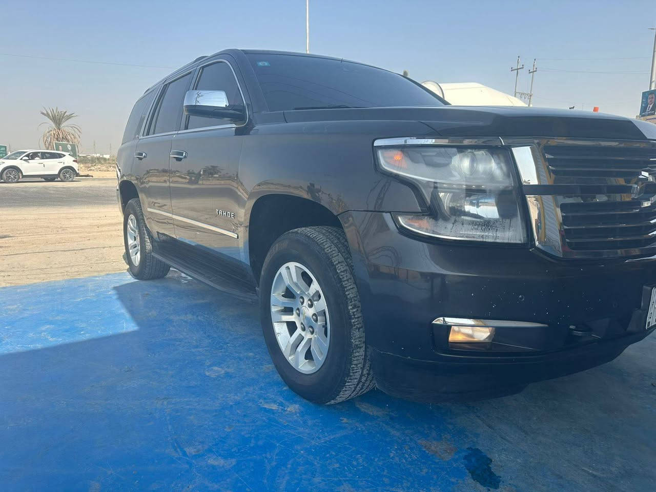 سلام عليكم للبيع تاهو موديل 16 خليجي بيها قطعتين صبغ وشويه بل جنطه رقم بغداد بأسمي الجديدة 
لون السياره رمادي رصاصي 
كير محرك كفاله 
موصفات السياره عاديه Ls
مكان السياره الديوانية 
سونار مالتها موجود بالمنشور 
رقم الهاتف ***********
‏‪***********‬‏
سعر 285 وبيها مجال بسيط
اخون السياره لونها مو اسود
