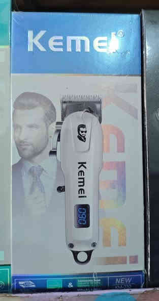 للأستفسار تواصل خاص واتساب ***********
مكاين حلاقة أصلية شعر و لحية ( صفر ) 

الاسعار داخل الصور #نقد_فقط
