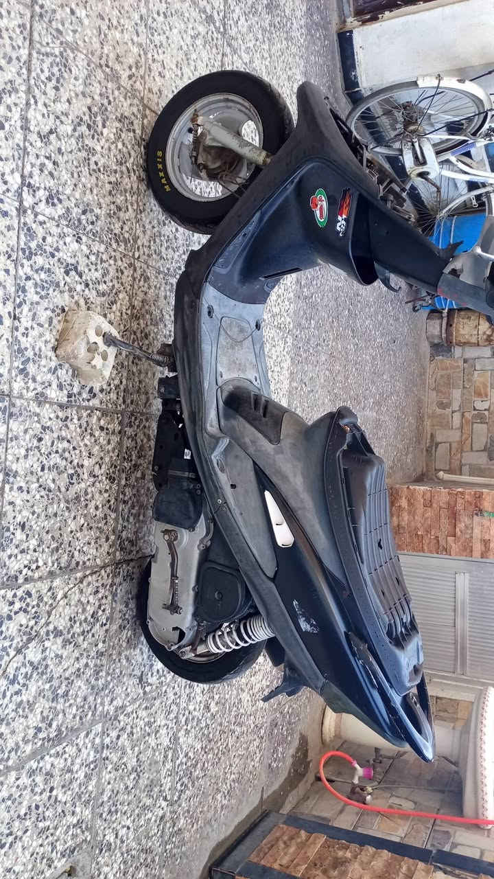 سلام عليكم للبيع ماكس يرادلهه ترتيب بيه صوت بل مكينه وخربطه بل كابريتر دراجه شغاله مكاني بغداد حي العامل سعر خاص رقم***********
