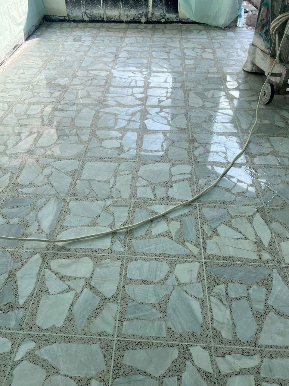 جلي الكاشي والمرمر ولكرانيت العنوان البصره الصبه السمنتيه تنضيف السيراميك ***********
