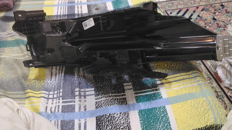 لايت لد ترافلس /2024 اصلي اصلي تفصيخ نضافه 99/100  شرط الشغل الاستفسار ***********
