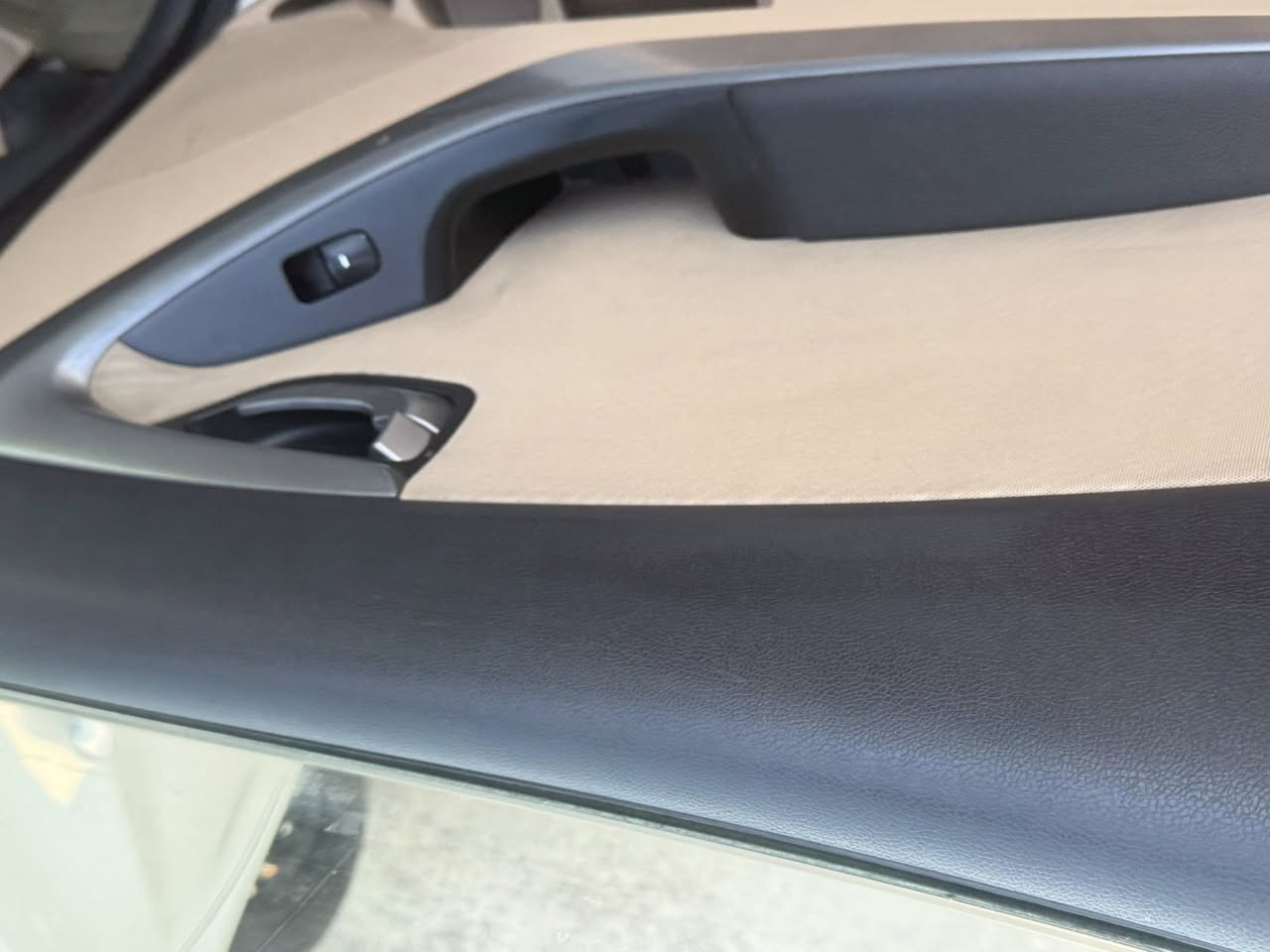 النترا موديل 2013 كامله مابيها اي نقص الصبغ كما موضح بالسونار ضررها جامرلغ امامي اليسرى بدون دواخل السياره ليبل واحد تدفئه تبريد محرك كير جديد رقم وهزه جديده السنويه ل30 السياره بأسمي السياره مال بيت السعر 95 وبيها مجال مكان السياره ديالى كنعان نهر إبراهيم الرقم ***********
