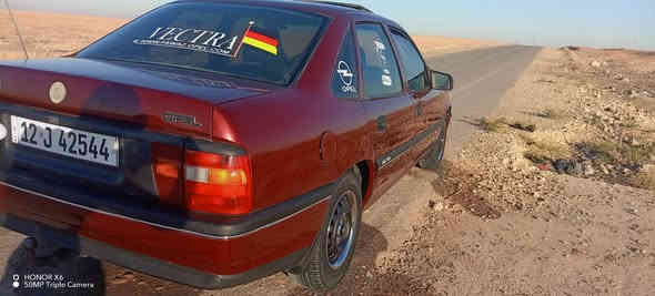 السلام عليكم اوبل فكتره حجم 18 موديل 92 رقم جديد وهزه جديده محرك نضيف بور تنه السعر 48 وبيها مجال الستفسار الاتصال بالرقم ***********
