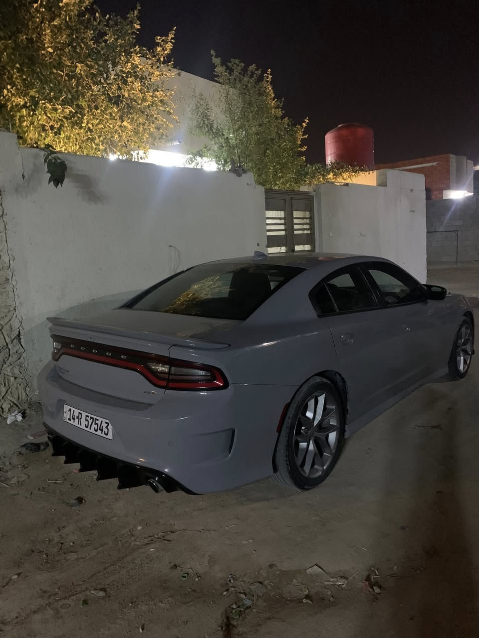 جارجر جي تي ٢٠٢٢ 
حادثها جاملغ ايمن وطرف بنيد   سيارة نظيفة  وجديدة وعلى ايدي حتى طريق خارجي ماطالع بيها مابيها اي نقص كلشي مكفول دواخل نظيفة مابيها اي نقص 

الاستفسار *********** 

السعر 285  وبيها مجال هواي للشراي
