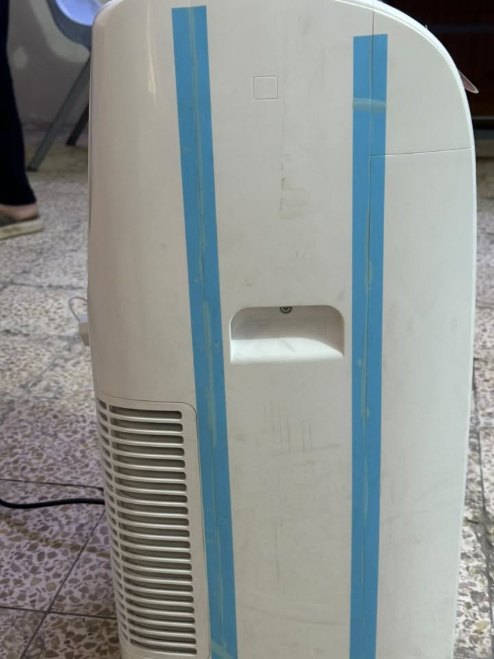 السلام عليكم سبلت tcl للبيع سعر 400 استعمال يومين فقط اليفيده يراسلني *********** عنواني الحريه واليجي مارجعه
