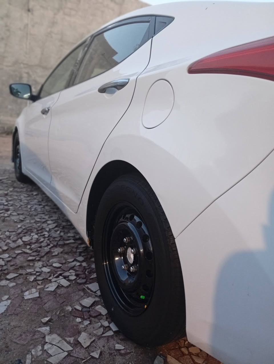 سلام عليكم اقرة المنشور يالله تتصل او تراسل اخي النترة موديل 14 وارد كوري مكينه 1600 كير تبريد حدادة كلهه جاهزة تخم تاير رقم نيسان راعيهه يمي بل بصرة تحويل بنفس اليوم بيهه مدكر امامي مبدل جهت العبري مكان سيارة بصرة ابو الخصيب طريق سيد حامد سيارة جاهزة للاخير سعر 95 بيهه مجال قليل كلش وانت خادم استخدام شخصي ماتشتغل تكسي مال بيت وتساب ***********
