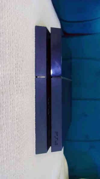 بلي4 فات جديد مستخدم فترة قليلة نضافة 100%تجي تشوفة وتفحصة يلا تاخذة ويا يدات 2 اصليات مع وايرات 2 شحن لليدات  السعر 200 الف للاستفسار ***********
