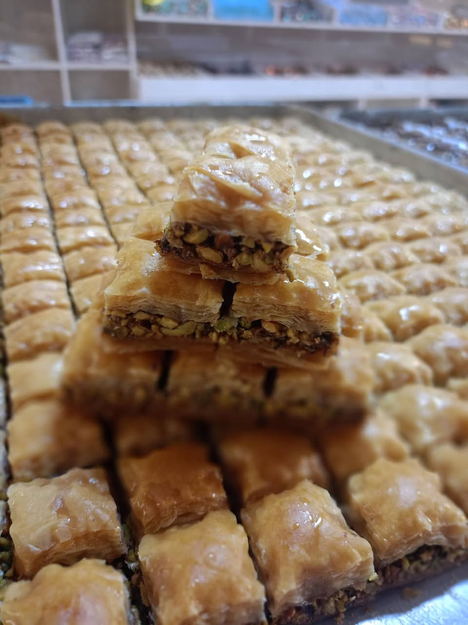 بقلاوة بالكاكو 
بقلاوة بالقشطة 
أجود أنواع الحلويات 
مشكل بالمكسرات
عش العصفور بالنوتيلا

 💔
#العنوان_موصل_حي_القدس
استفسار مراسلة الصفحة أو اتصال بالرقم✅
*********** 📞
***********📞
