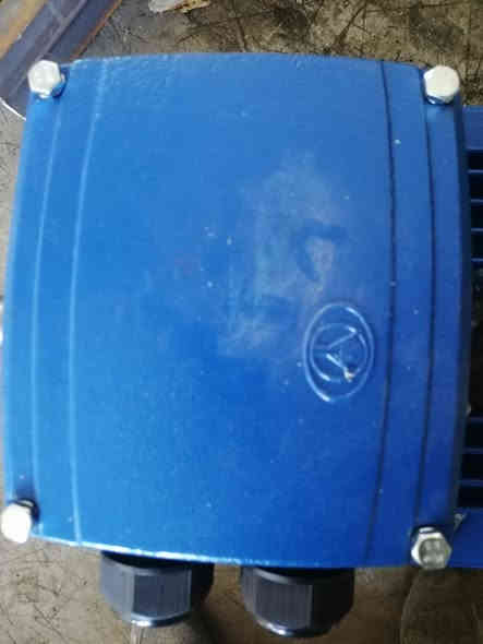 ماطور ٧٥ حصان دوره ١٥٠٠ مرحلتين جديد غير مستخدم بالصندوق صناعه صيني مواصفات المانيه الأصلي علامه الكائس
السعر مليون و٤٥٠ الف
***********
