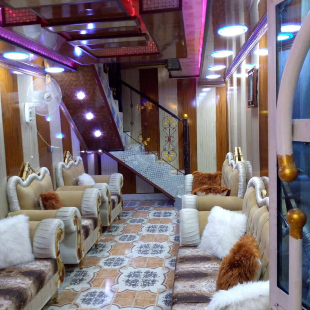 بيت بحي الرحمه الأول قرب العلوه القديمة طابقين سعر ٤٠ بي مجال
تصل ع رقم ***********
