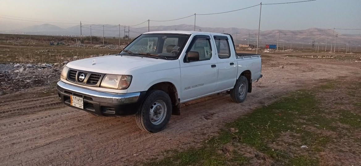 نیسان مۆدیل z2003 مزایدە  گێڕومەکینەوئەکسل شەنسی بەشەرت پێشوودوای کەبسە تەبریدووپاوەرە چوارتایەی لۆک تندوتۆڵ هەمووگیانی لەسەرشەریکە سعر 57گڵا تەنها فرۆشتنە ژ.م***********
*********** دار بنديهكان, السليمانية
