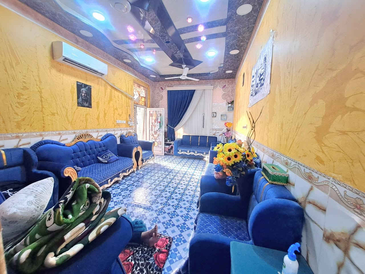 بيت ١٥٠متر قاط ونص زراعي بلبطاط شارع جامع الرسول الاعظم لجوه
السعر  ٥٥
يحتوي غرفتين صاله مطبخ استقبال صحيات خارجيه داخليه     ***********
