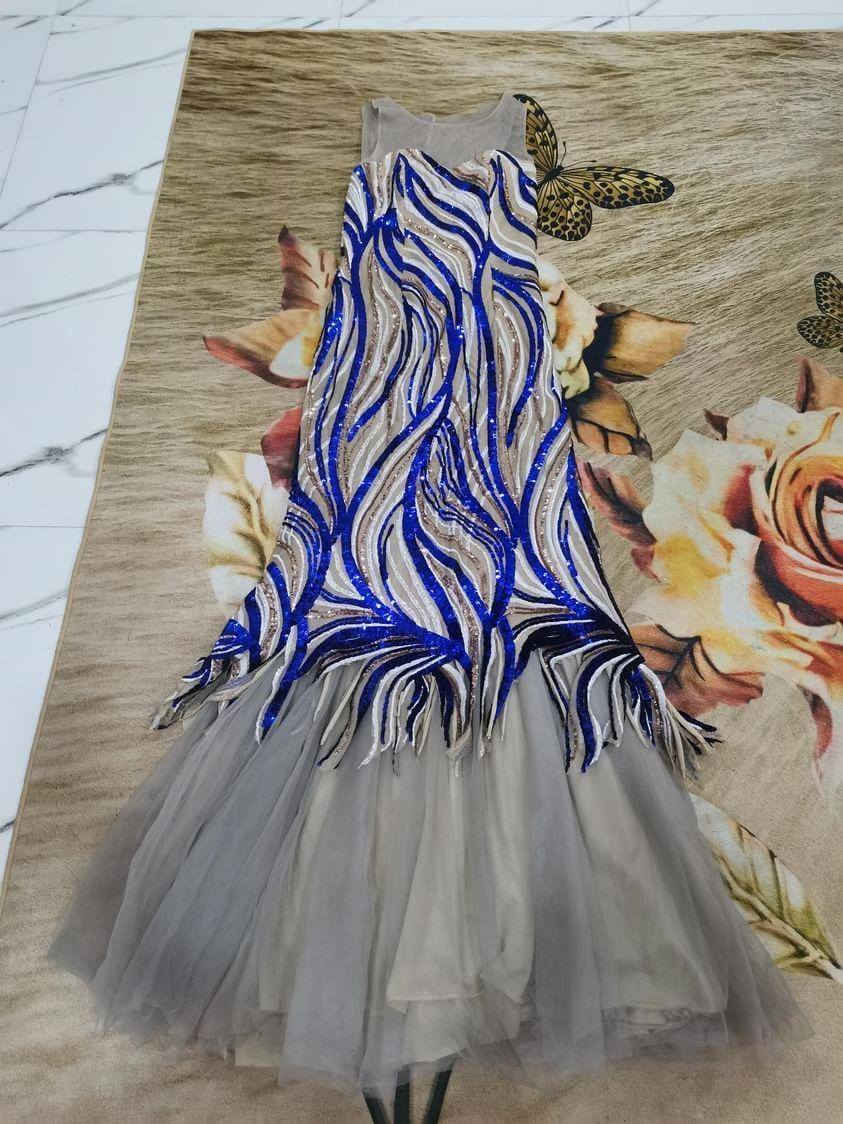السلام عليكم فساتيني محتاجة وأريد ابيعهن القطعة على ١٠ الاف


**إذا كنت صاحب هذا الإعلان وتريد حذفه لأي سبب، رجاءا أرسل رسالة إلى الدعم الفني**