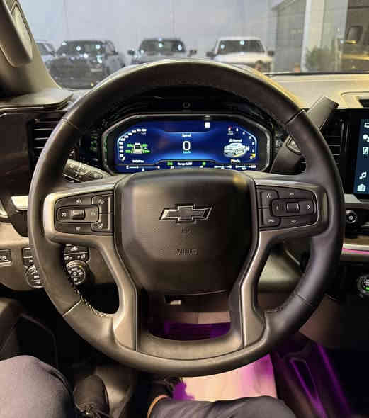 Chevrolet Silverado 
2023 RST
V8 - 5.3L - 4x4

بسمە و شغال
شاشە و کامیرە
لایت لید
کوشین کهرابایی
کوشینات هیتر
سوکان هیتر
رادار
باب طویل
بودی قصیر
ویل 20

23.000 mile
بدون صبغ
سعر 370 ورقە

معرض ( مەدینە ) اربیل شارع ١٠٠م
0750 261 2500
0772 665 1010
