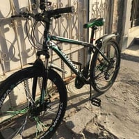 للبيع  بايسكل جبلي   سعر 110 وبي مجال   مكاني بغداد البنوك رقم 0773060...