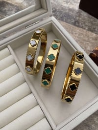 سيت • ذهب • ١٢ بنات