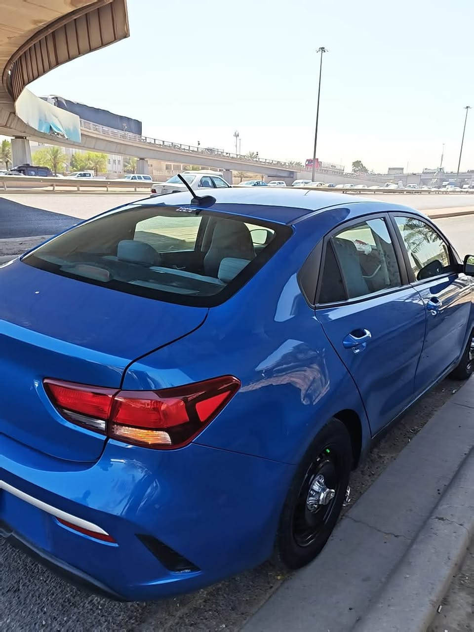 السلام عليكم للبيع كيا ريو 2022 جاملغ وبنيد سطحي
بدوه ايرباك بدون شاصي بدون لغود
سياره باسمي 
موقع سياره حي اور 
السعر 110 
الاستفسار  *********** واتساب 
غير متوفر بالفيس
