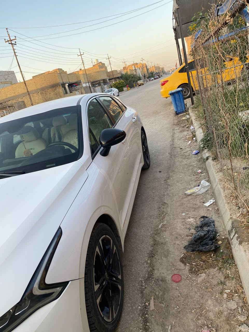 للبيع كيا K5 موديل 2021 – فئة GT Line
فول مواصفات ماعدا فتحة البانوراما  

المسافة: 90 ألف كم  

السيارة نظيفة جداً واستخدام شخصي  

مبدّل بنيد قطعة أصلية فقط  

كلشي بيها شغال وما تحتاج أي مصروف  

المواصفات:  

- بصمة تشغيل ودخول ذكي  

- شاشة كبيرة وكاميرا خلفية  

- حساسات أمامي وخلفي  

- مقاعد جلد  

- تحكم سكان  

- إضاءة LED  

- أنظمة أمان كاملة  

١٧٥$

سعر مناسب وقابل للتفاوض بالمعقول  

للتواصل خاص أو على الرقم:***********
