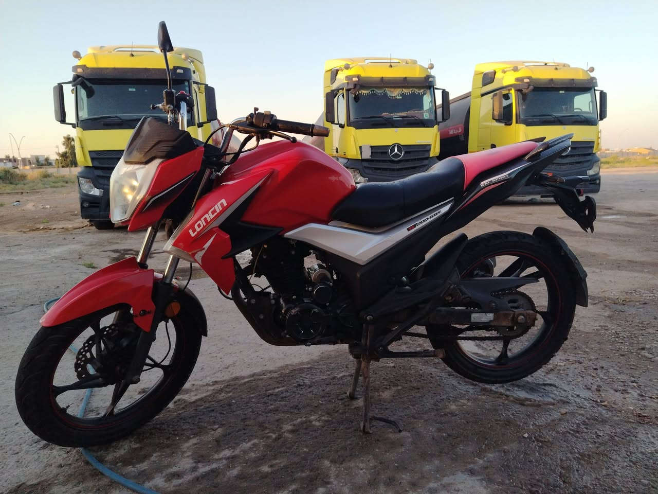السلام عليكم
loncin CR1 sport 
دراجه فول مواصفات كفاله عامه من التاير للتاير كله عله وضع البلادي محرك سبانه مادايسته 200cc /گير6 كهربائيات كله شغال دراجه شلعه ومعدل نگره سلف بكل وقت
مكانه الرمادي الصوفيه قرب جامع الوارث مو الواثق الوااارث فلكة البعلوان 
(بدون اوراق) 👍🏻
السعر💲💲. 900 وبي مجال قليل
رقم الهاتف.. ***********
