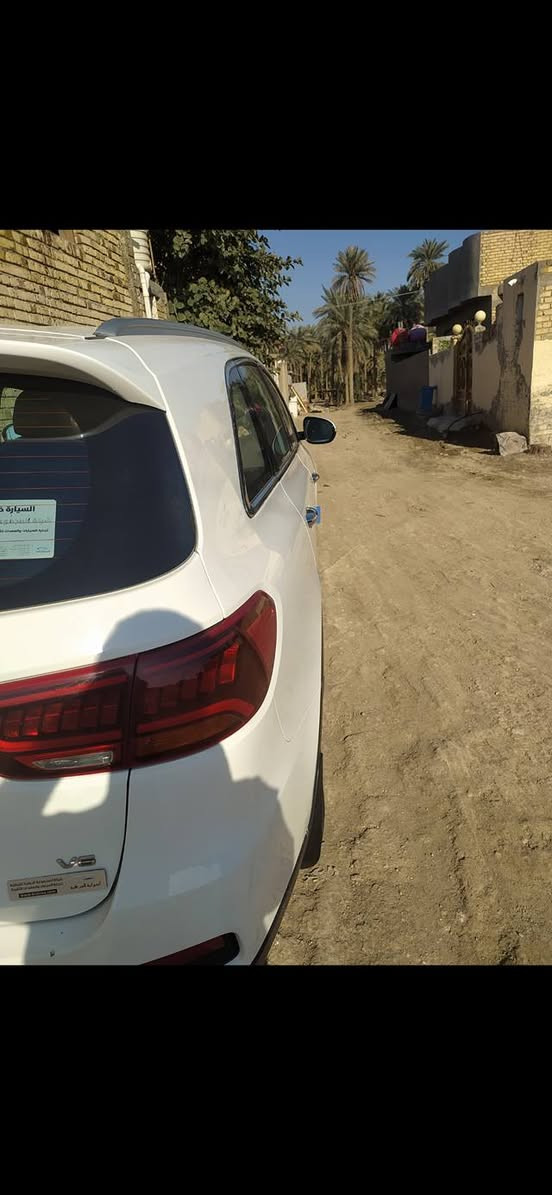 السلام عليكم سورينتو 20كفاله عامه ماشيه 930رقم الهاتف ***********
