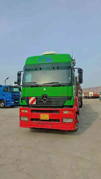 بسم الله الرحمن الرحيم 
النوع السياره . مارسدس اكسور تاك ويل دبل قماره تريله فلات جوانب متحريكه دبل تاير 47 طن . 
موديل 2003. حجم محرك  18.43
مواصفات . تبريد . هاف . 2 طقه . كير كهربائي . سبلت . طخم ويل كروم 
كير محرك اكسن قماره صبغ . مكفول كفاله عامه شرط 
رقم دهوك . تحويل مباشر 
السعر 225 معا مجال 
عنوان معرض هوار . طريق دهوك موصل جمبور عميريه 
***********
***********
