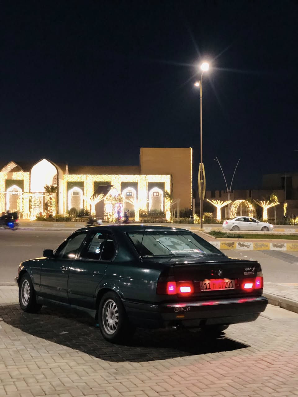 السلام عليكم اخوان متوازي على بيعتها الله شاهد ماقاصره وياي BMW 1992 525مسكر عدل اصل بليته وسنويه سياره تخبل تبريد ثلج جواها تخم تاير جدد وتخم ويل جديد 
السياره كلشي ماناقصها عضمتها تخبل رقم بغداد سنويه تنتهي ب٢٠٣٠ السياره يرادلها شغلات بسيطه حيل بيع او مراوس بأقل منها وفرق السعر ٦٥ وبيها مجال


**إذا كنت صاحب هذا الإعلان وتريد حذفه لأي سبب، رجاءا أرسل رسالة إلى الدعم الفني**