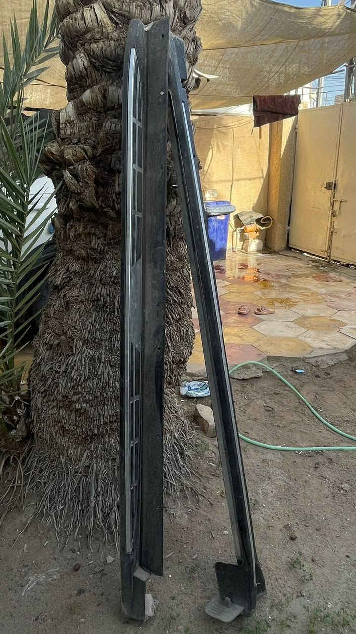 تتوفر لدي المواد التالية للسورنتو من موديل 2017 الى 2020
1-دواسات جانبية 
2- ارضيات اصلية
3-دبة ماي زراگات
4-ماسكات دعامية امامية 
كربلاء ***********
