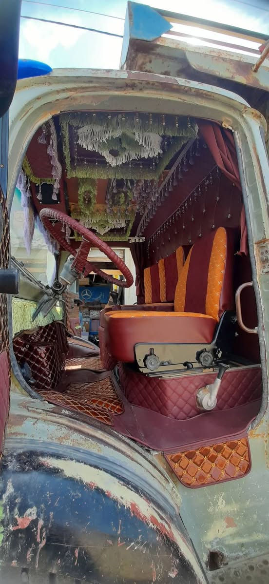 دوشمة الاخلاص
بأدارة : عـدنان العيساوي واولاده 
***********
***********
