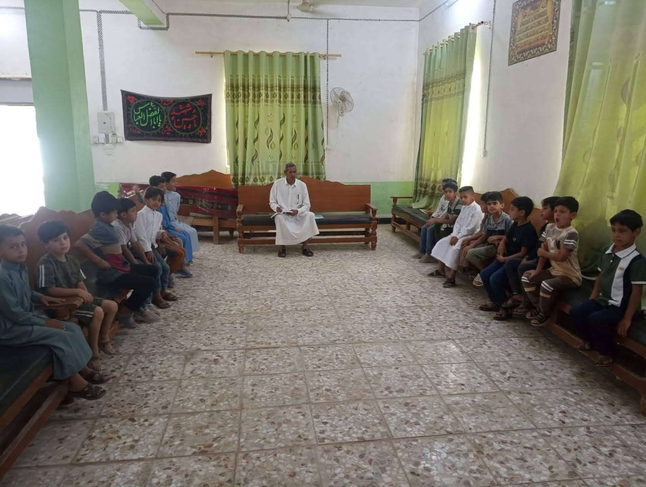 جانب من الدورات القرآنية الصيــفية التــي تقيــمها هيــئة القــرآن الناطق في الدلكة - حسينية الحاج راوي ال شلتاغ وباشراف هيئة القرآن الناطق قضاء الشامية علماً ان الاعمار المقبوله من 8سنوات الى 16 سنه 
القائم على التسجيل حسام النبهاني - للاتصال ***********
