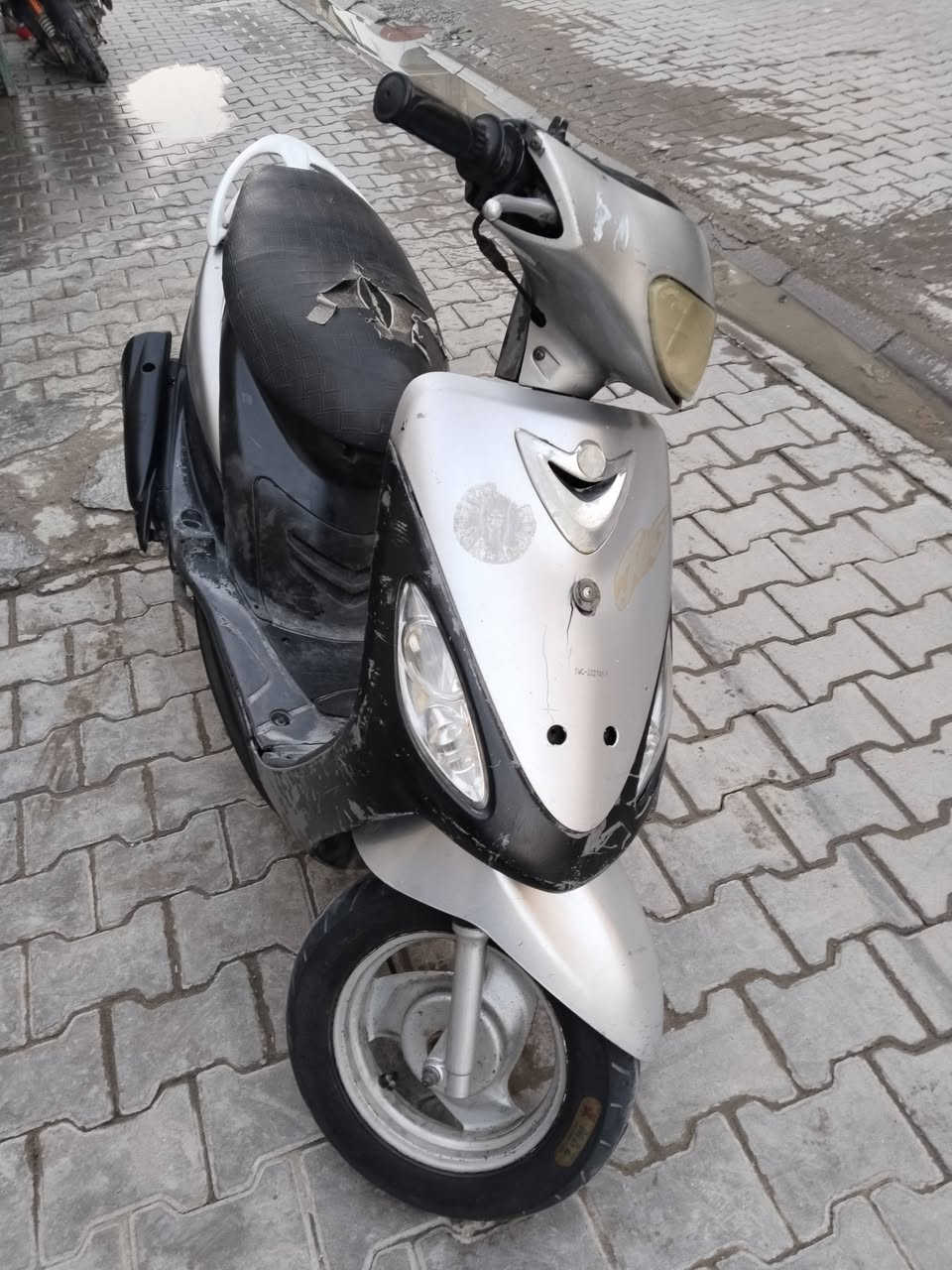 دراجه ماكس منغولي درجه شغاله سلف او هندى لايتات شغله درجه نضيفه أو كله ابلادي مكان بغداد سعر 350او بيها مجال توصل على هاث لرقم ***********
