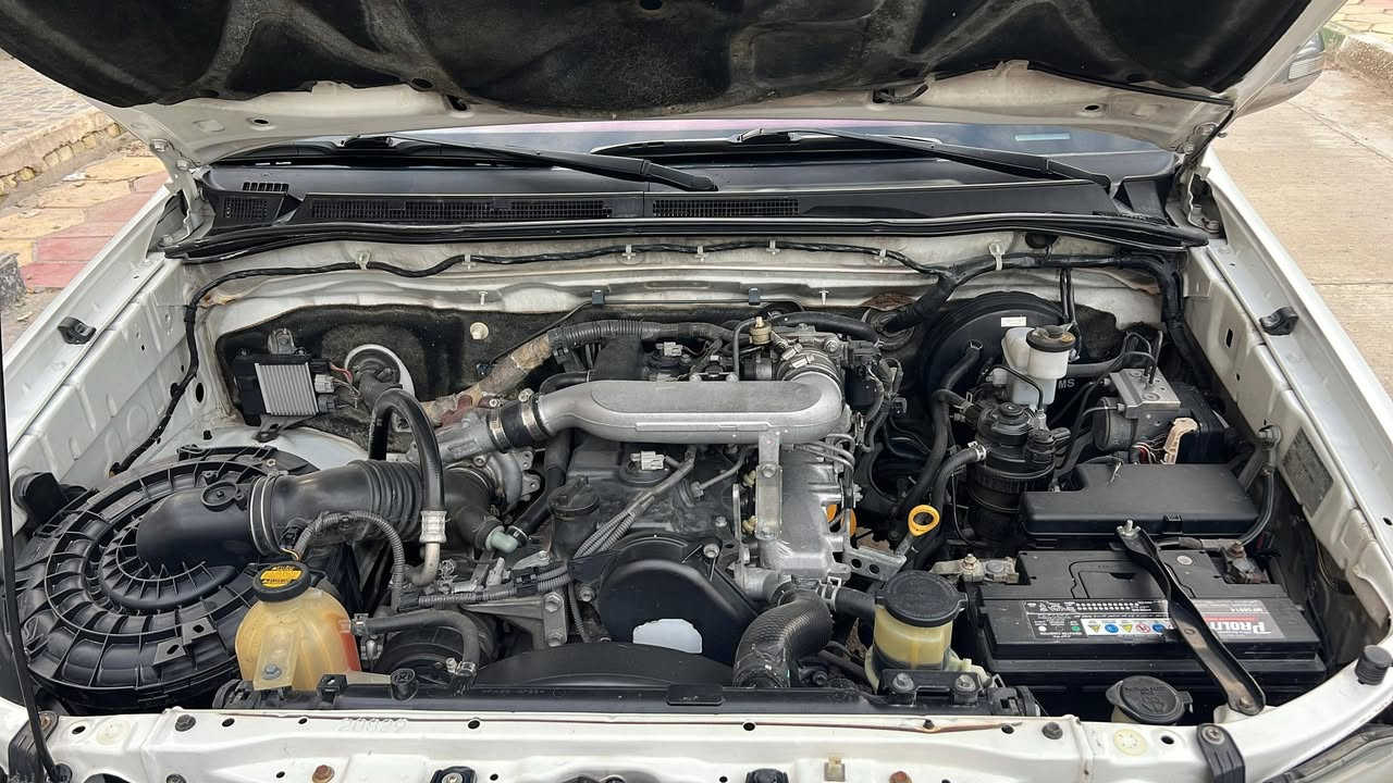 سلام عليكم
هايلوكس فورويل 2014 كير عادي كاز تبريد ثلج تخم تاير جديد ياباني سعر 190بيه مجال 

مكفوله كفاله عامه رقم بصرة بسمي 

***********
