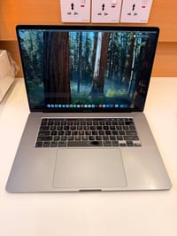 MacBook Pro 2019 16 inch معالج intel ci7 رام ١٦ كيكا  هارد ٥١٢ كيكا  ك...