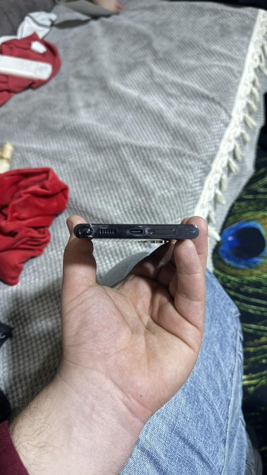 سلام عليكم   للبيع اس 22. نضافه جيده. ذاكرة 512. بطارية 🔋 5000 جهاز جده نضيف   الله شاهد مال بيت اسعر (750 ) بي مجال للشراي هاذه رقمي (***********)
