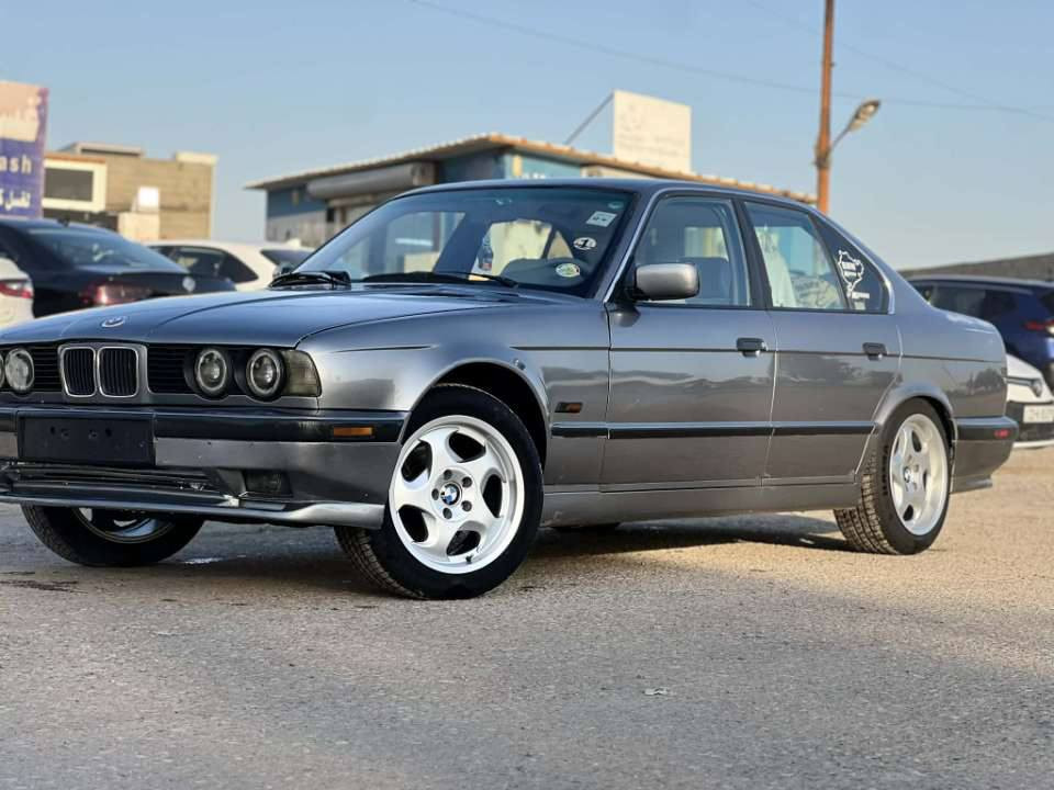 BMW1991
525 tomatyc
Hamw  gyani ba shart 
Taqa raqa 
Tabred
 nrx 65 w majaleki brayana 
***********
***********
بي إم موديل ١٩٩١ 
٥٢٥ تماتيك 
سيارة ماشا الله كل البلاد 
تبريد +تتفئه لايتات عالي و ناسي زينون 
داخلها بيلادي سفر 
برغي ماناقصة 
كير محرك صدر أكسل شرط تراي روح بصرة تمشي 200 
دعامية لدعامية بشرط 
سعر ٦٥ مجال قليل 
*********** 
***********

