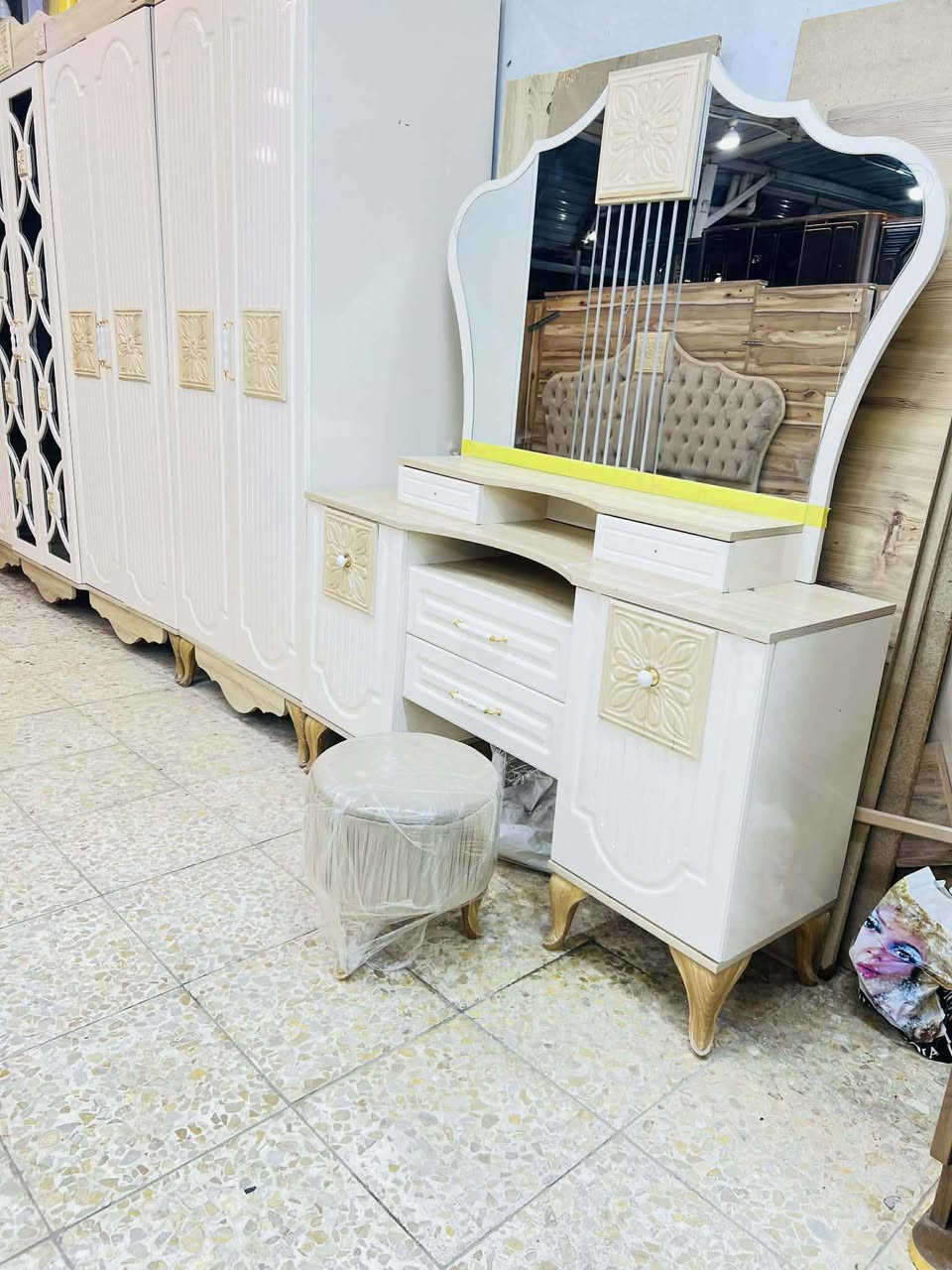 ✨ غرفة تركي كانتري زان اصلي صبغ حراري مودرن 10قطع ✨
سرير مخزن  
✨ نظافة 95/💯
 السعر  / مليون و150
🚚 شد ونقل مجاني داخل بغداد
محافضات اجور نقل بغداد, العراق


**إذا كنت صاحب هذا الإعلان وتريد حذفه لأي سبب، رجاءا أرسل رسالة إلى الدعم الفني**