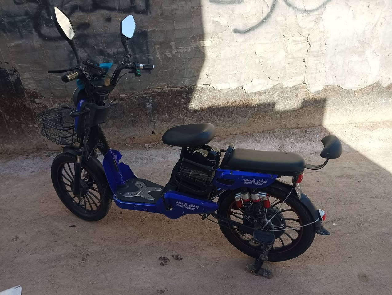 السلام عليكم 
-داجه شحن حجم 20 للبيع او المراوس بدراجه بانزين 

-نظام بلاثوث

ـ سرعه 90

-اربع بطاريات جدد هستوني بدلتهن احسن نوعيه ولي

-لايت عالي ناصي

ـ بصمتين وسويج واحد.

السعر :360 وبيها مجال.

دراجه حلوه ونضيفه .


**إذا كنت صاحب هذا الإعلان وتريد حذفه لأي سبب، رجاءا أرسل رسالة إلى الدعم الفني**