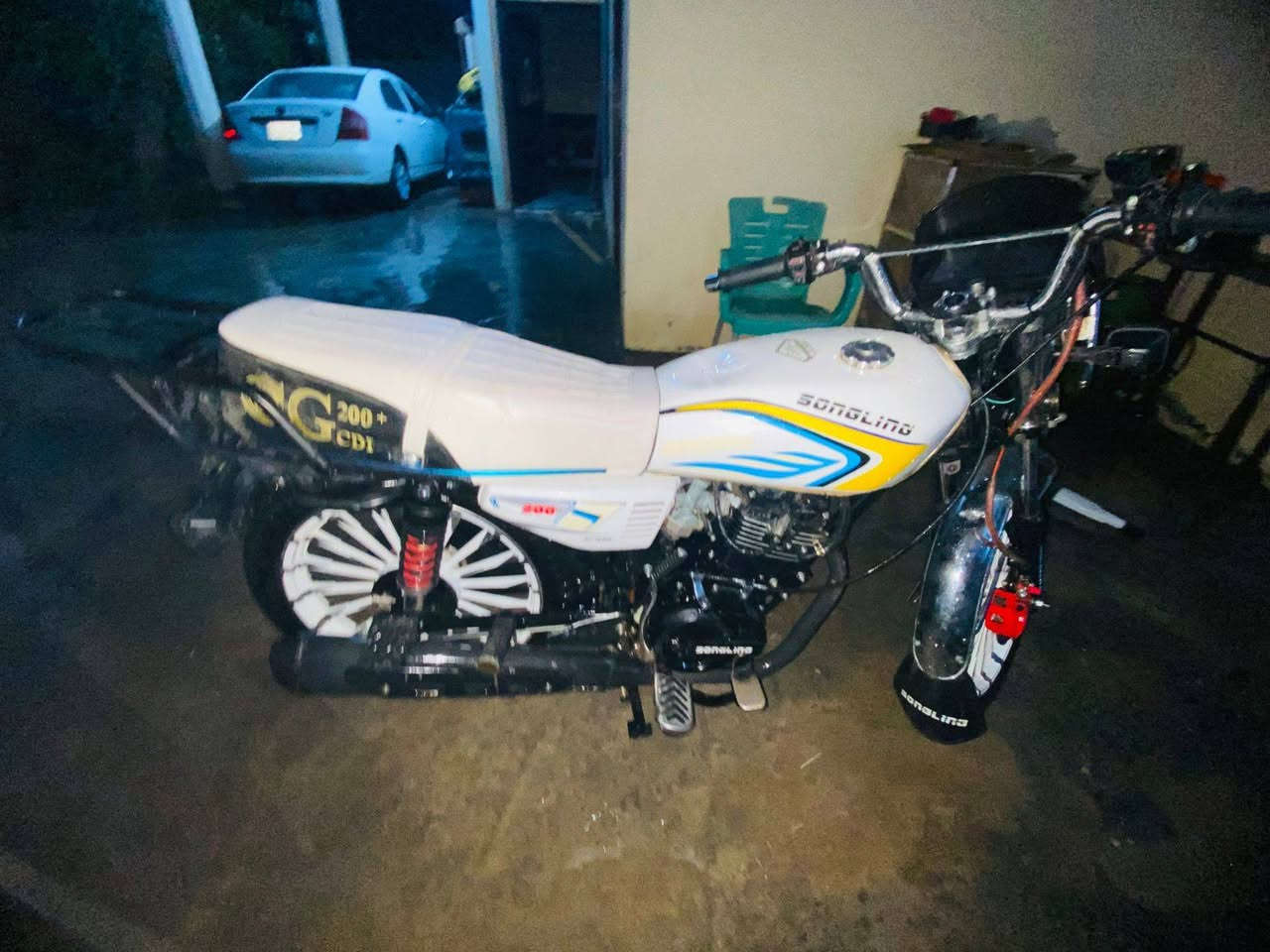 السلام عليكم ورحمة الله ماطور سيفان 2025 محرك 200 كما موضح بلصوره السعر 700 وبي مجال للطيبين التواصل *********** موجود واتساب
